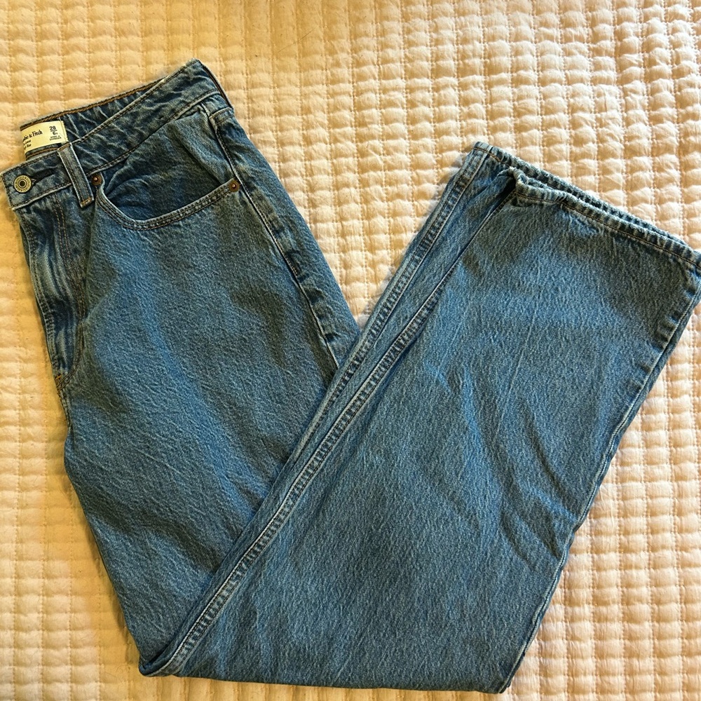 Abercrombie High Rise Loose Curve Love Jeans